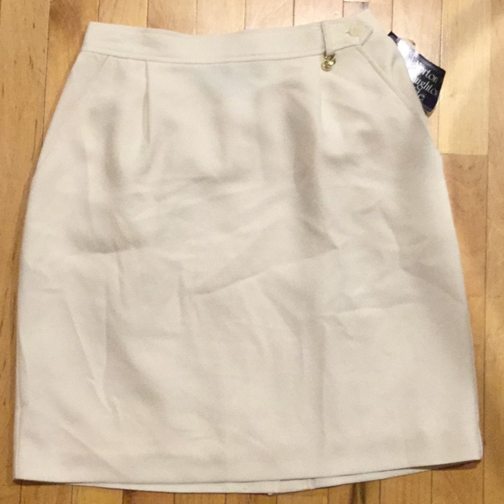Norton McNaughton lined skirt.  Size 10P.  NWT.